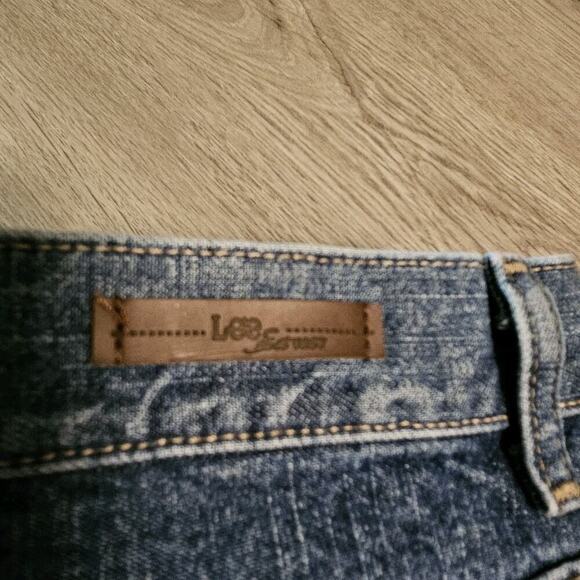 Lee Relaxed Fit Straight Leg High Rise Medium wash Womens Blue Jeans 12P - Picture 5 of 8